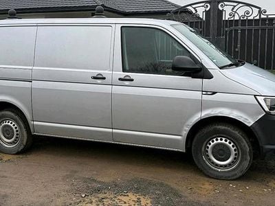 Gebraucht VW T6 150 PS (110 kW) 2017 Silber Van