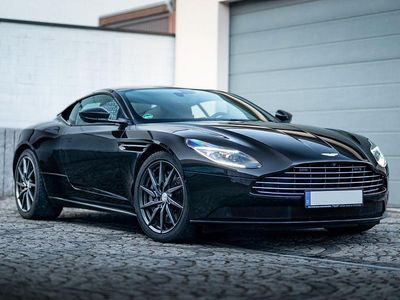Schwarz Gebraucht 2019 Aston Martin DB11 Coupé | 109.000 € (Teuer)