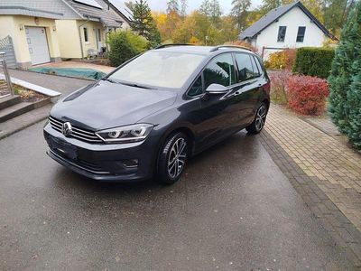 Grau Gebraucht 2016 VW Golf Sportsvan Allstar Van / Kleinbus | 13.800 € (Fairer Preis)