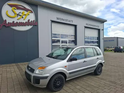 Gebraucht Ford Fusion Style 80 PS (58 kW) 2008 Polarsilber metallic Kleinwagen