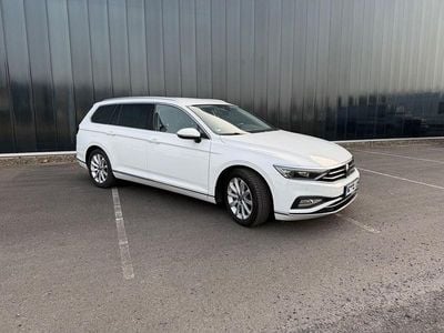 Gebraucht VW Passat Elegance 150 PS (110 kW) 2020 Weiß Kombi
