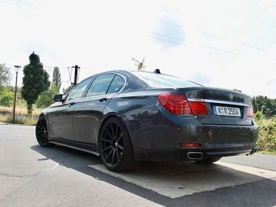 BMW 740