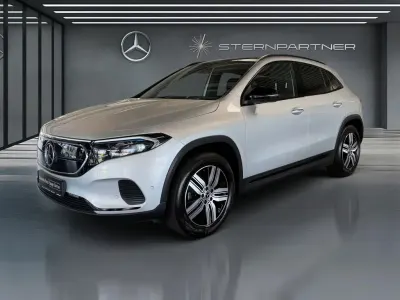 Gebraucht Mercedes EQA250 Progressive 139 kW (190 PS) 2023 Silber SUV