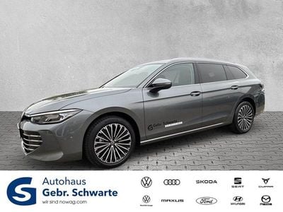 Usata VW Passat Elegance 150 CV (110 kW) 2025 Grigio Station wagon