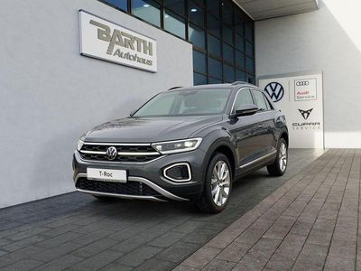 Gebraucht VW T-Roc Style 150 PS (110 kW) 2025 Grau SUV
