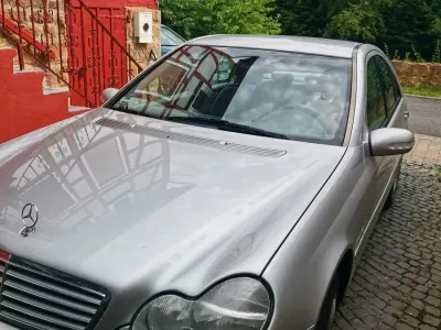 Gebraucht Mercedes C200 Elegance 163 PS (119 kW) 2000 Silber Limousine