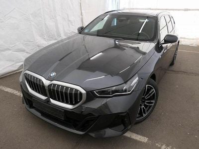 Gebraucht BMW 520 M Sport 197 PS (144 kW) 2025 Grau Kombi