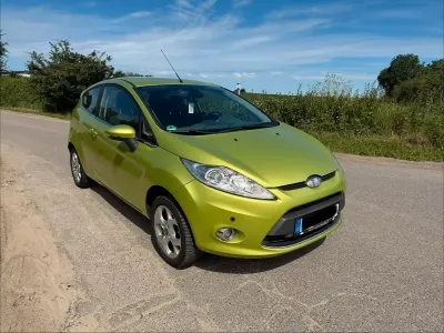 Gebraucht Ford Fiesta 82 PS (60 kW) 2009 Grün Kleinwagen