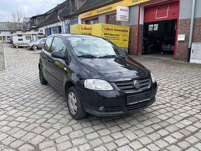 Gebraucht VW Fox Style 54 PS (39 kW) 2009 Schwarz Kleinwagen