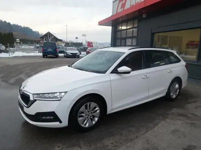 Gebraucht Skoda Octavia Ambition 116 PS (85 kW) 2022 Weiß Kombi