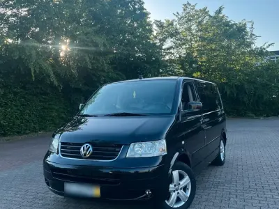Gebraucht VW T5 United 131 PS (96 kW) 2009 Schwarz Van