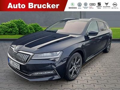 Crystalblack premium metallic Gebraucht 2021 Skoda Superb Kombi | 24.990 € (Teuer)