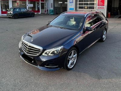 Gebraucht Mercedes E350 252 PS (185 kW) 2013 Blau Kombi