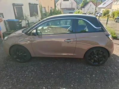 Gebraucht Opel Adam 101 PS (74 kW) 2017 Andere farben Kleinwagen