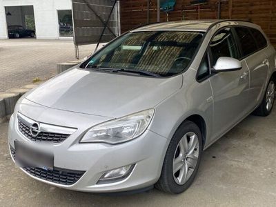 gebraucht Opel Astra 2011 TÜV bis 11/2025