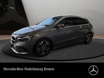 Gebraucht Mercedes B180 Advanced 136 PS (100 kW) 2025 Grau Van / Kleinbus