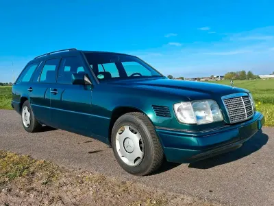 Second-hand Mercedes E250 113 CP (83 kW) 1994 Verde Break