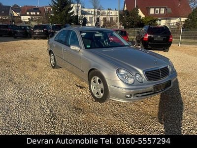 Silber Gebraucht 2005 Mercedes E200 Limousine | 3.599 € (Guter Preis)