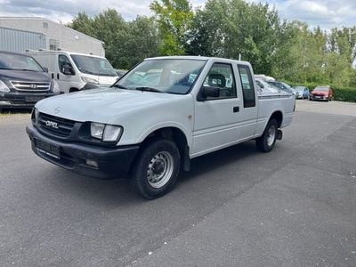 Weiß Gebraucht 2001 Opel Campo Abholung | 4.900 €