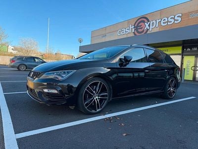 Begagnad Seat Leon 4Drive 300 HK (220 kW) 2020 Svart Kombi