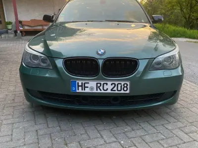 Gebraucht BMW 530 235 PS (172 kW) 2007 Grün Kombi