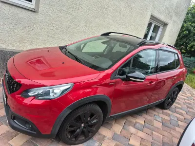 Gebraucht Peugeot 2008 GT-line 130 PS (95 kW) 2019 Rot SUV