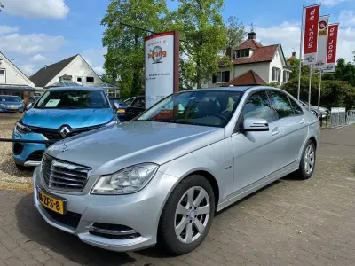 Gebraucht Mercedes C180 Business 156 PS (114 kW) 2012 Grau Limousine