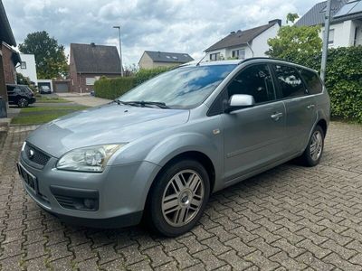 gebraucht Ford Focus 1,6 Tempomat