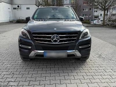 Gebraucht Mercedes ML350 258 PS (189 kW) 2013 Grau SUV