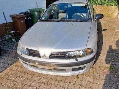 Mitsubishi Carisma