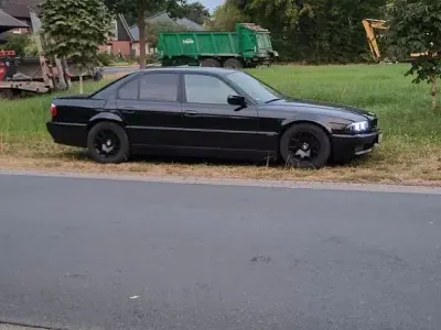 Gebraucht BMW 730 218 PS (160 kW) 1996 Schwarz Limousine