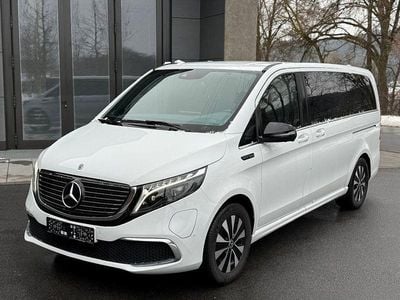 Weiß Gebraucht 2020 Mercedes EQV300 Avantgarde Van / Kleinbus | 35.990 € (Fairer Preis)