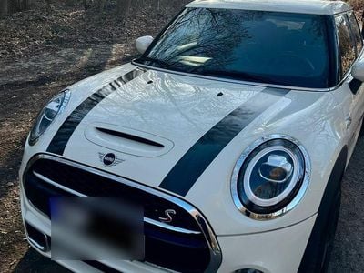 Gebraucht Mini Cooper S Pepper 192 PS (141 kW) 2019 Weiß Kleinwagen
