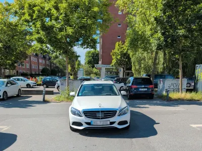Gebraucht Mercedes C220 Elegance 170 PS (125 kW) 2014 Weiß Limousine