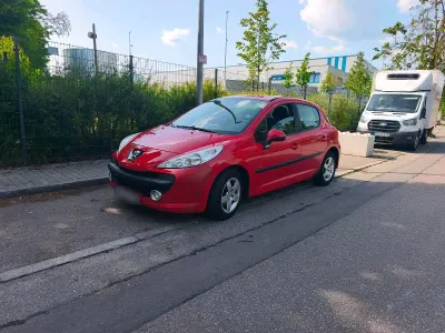 Gebraucht Peugeot 207 Urban Move 95 PS (69 kW) 2008 Rot Kleinwagen