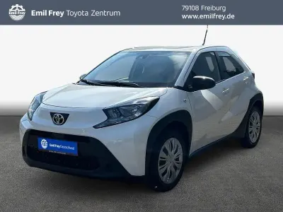 Gebraucht Toyota Aygo X Business Edition 72 PS (52 kW) 2025 Weiß SUV