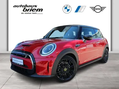 Usata Mini Cooper SE Hatch 135 kW (184 CV) 2023 Rosso Utilitaria