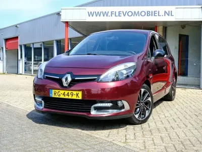 Gebraucht Renault Scénic III Bose Edition 110 PS (80 kW) 2016 Rot Van / Kleinbus