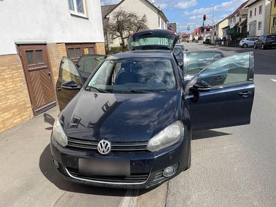 Usata VW Golf VI 140 CV (102 kW) 2011 Blu Utilitaria