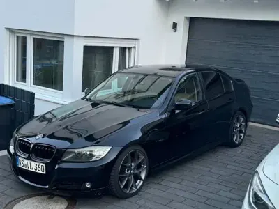 Gebraucht BMW 325 218 PS (160 kW) 2009 Schwarz Limousine