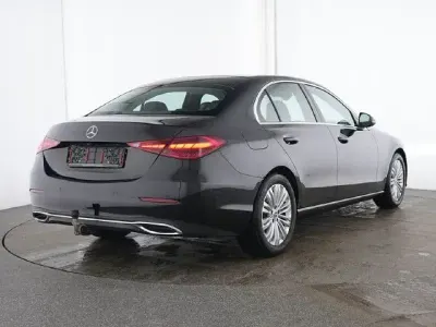 Używany Mercedes C180 Avantgarde 170 KM (125 kW) 2024 Czarny Sedan/Limuzyna