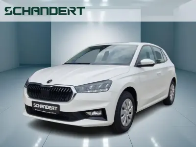 Neu Skoda Fabia Essence 80 PS (58 kW) 2026 Candyweiss Kleinwagen