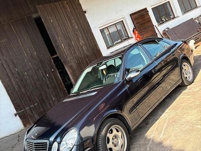 Gebraucht Mercedes E220 150 PS (110 kW) 2005 Limousine