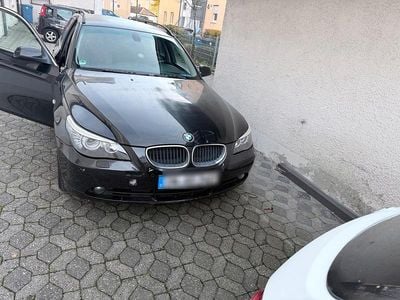 Gebraucht BMW 520 177 PS (130 kW) 2009 Schwarz Kombi