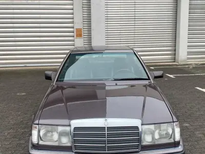 Gebraucht Mercedes 300 170 PS (125 kW) 1992 Violet Coupé