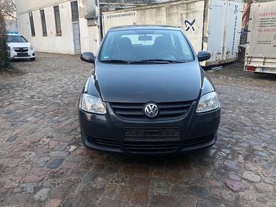 Gebraucht VW Fox 54 PS (39 kW) 2005 Grau Kleinwagen