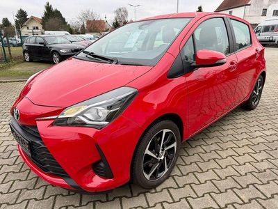 Gebraucht Toyota Yaris Comfort 94 PS (69 kW) 2020 Rot Kleinwagen