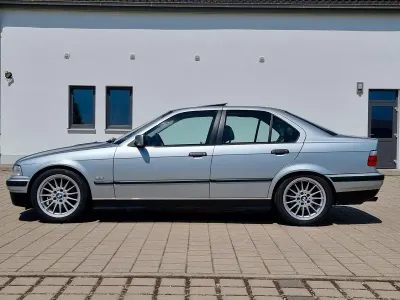 Gebraucht BMW 320 Exclusive 150 PS (110 kW) 1997 Silber Limousine