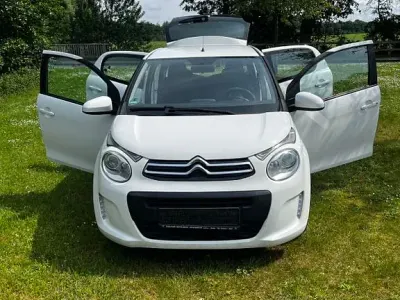 Gebraucht Citroën C1 Feel 69 PS (50 kW) 2014 Weiß Kleinwagen
