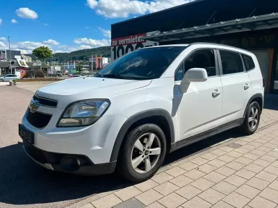 Używany Chevrolet Orlando LTZ 141 KM (103 kW) 2011 Biały Minivan